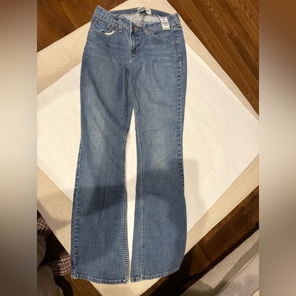 Levi's Signature Women's Light Blue Low Rise Bootcut Jeans - Picture 3 of 9